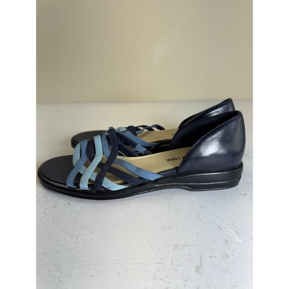 Jasmin New York‎ Women  7 Navy Leather Flats Sandals Criss Cross Strap Comfort - Picture 2 of 7
